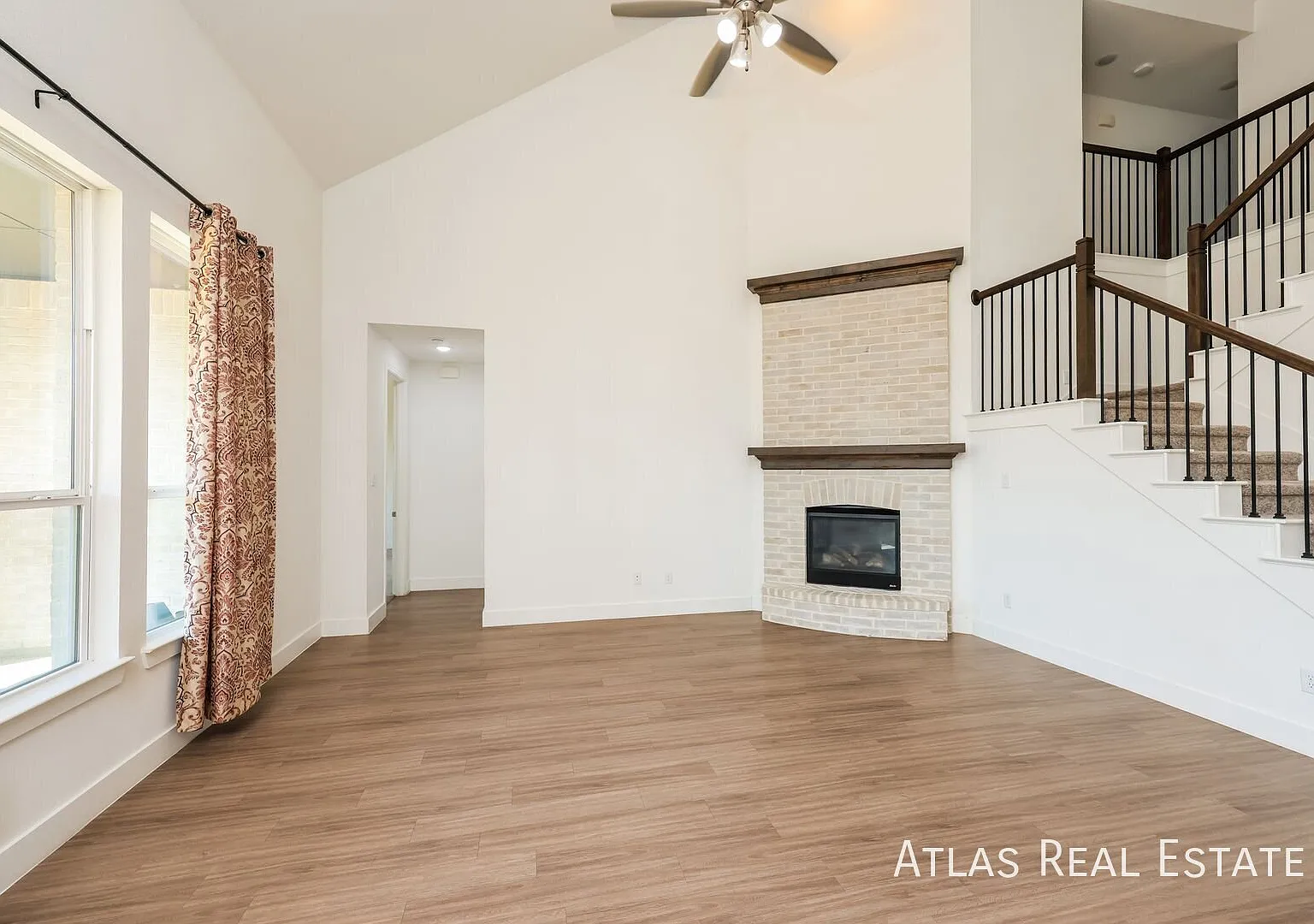 Stunning 5-Bed, 4-Bath Family Home in Devonshire (Forney, TX)Available Now! — Photo 4