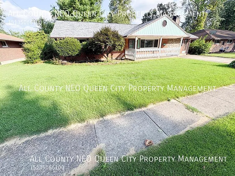 3692 Elmira Dr — Photo 2
