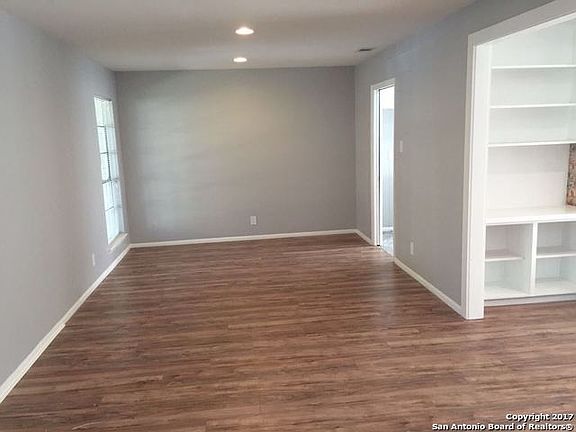3rd image of 7407 High Stepper Ln
