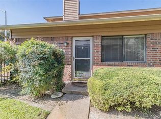 5735 Cedar Creek Dr, Benbrook, TX 76109