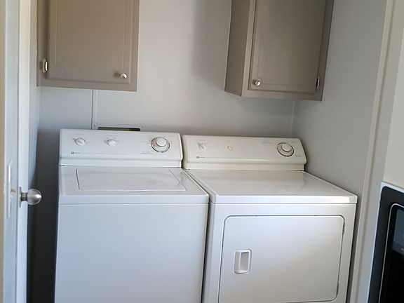 3rd image of 646 Sun Ray Ct