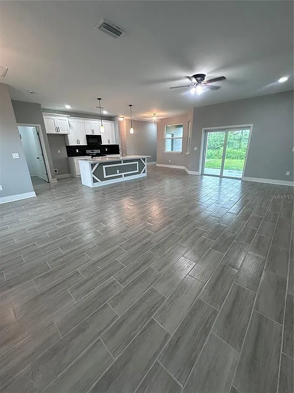 4 bed, 2.0 bath, 1900 sqft, $2,000 — Photo 4