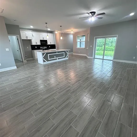 13195 Drysdale Ave — Photo 4