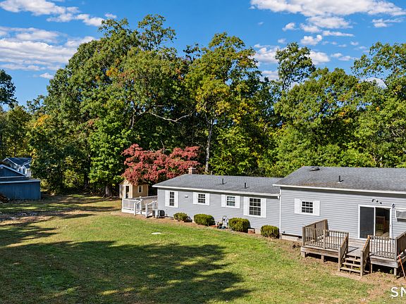 3rd image of 403-405 Skokorat Road