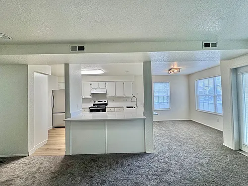 4701 NE 77th Ave #D-16 Photo 1