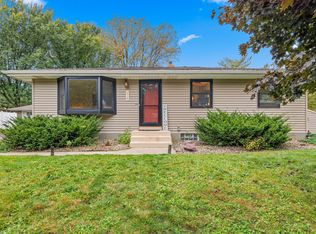 616 Hattie Ln, Woodbury, MN 55125