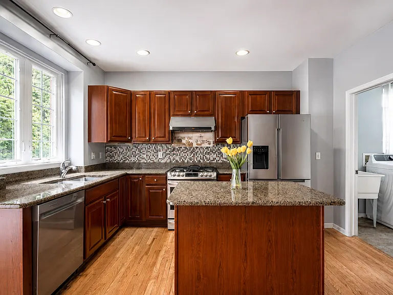 45149 Bartlett Dr — Photo 43