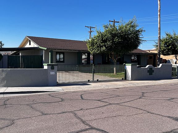 2nd image of 2916 N 48th Ave