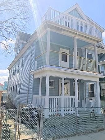 2nd image of 8 Kerwin St