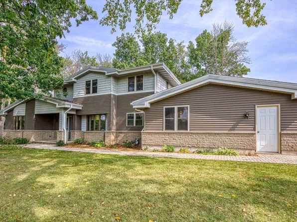 N1836 Dale Ct, Kaukauna, WI 54130