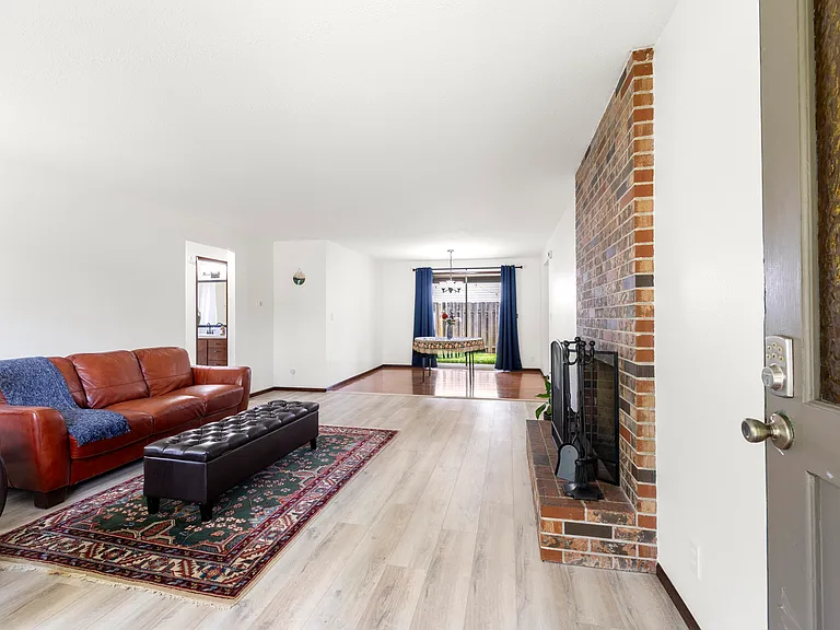 565 Barton Ave #565 — Photo 5