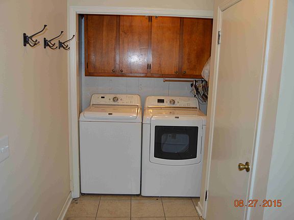 2nd image of 250 Chattin St