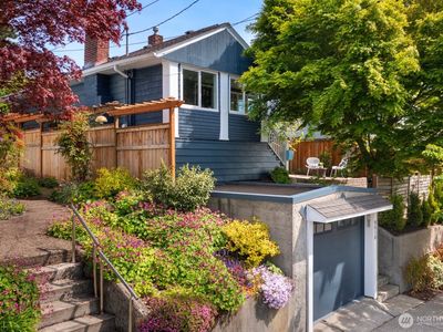 8010 Burke Avenue N, Seattle, WA, 98103
