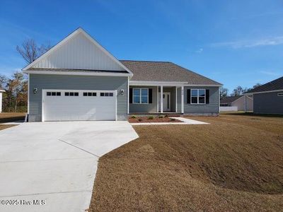640 Bright Harvest Drive, Maysville, NC, 28555