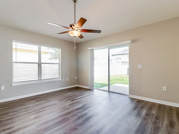 3rd image of 1305 Alhambra Crest Dr