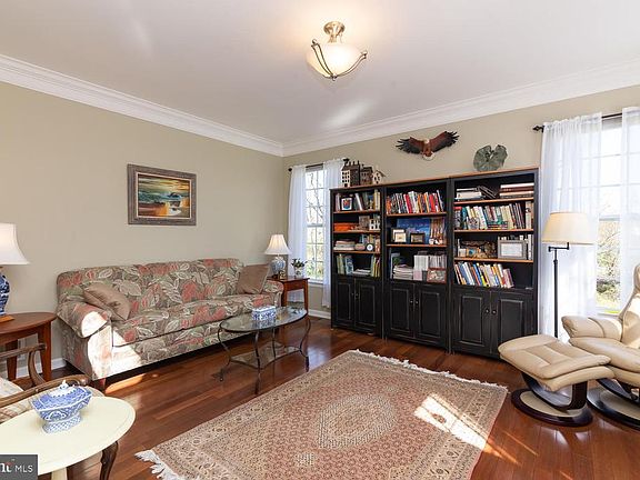 4th image of 105 McDonald Way