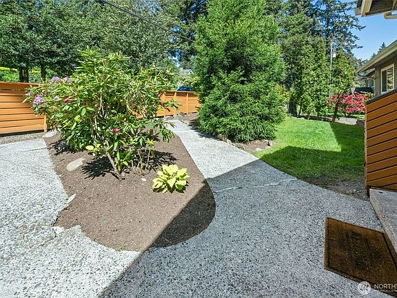 3rd image of 19016 Firlands Way N