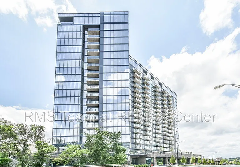 788 W Marietta St NW #806 — Photo 1