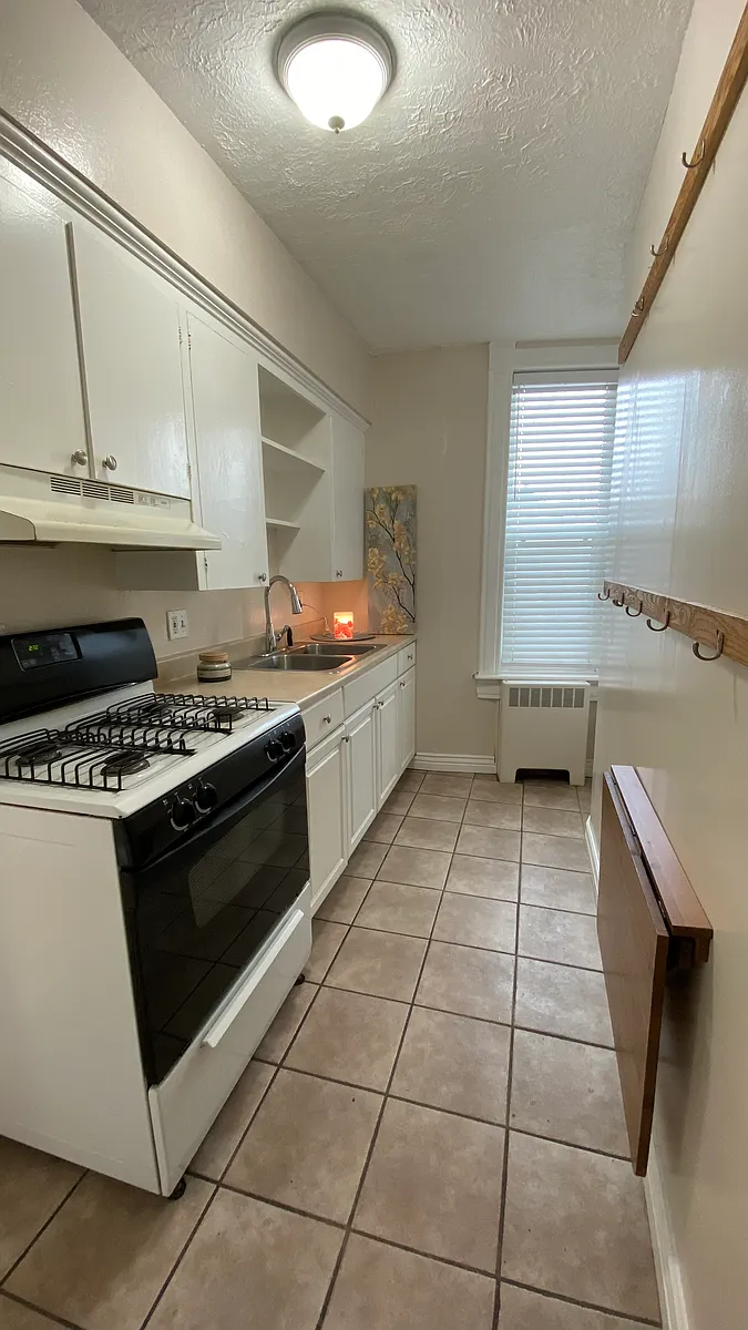 Building Photo - 2199 S 300 E #3