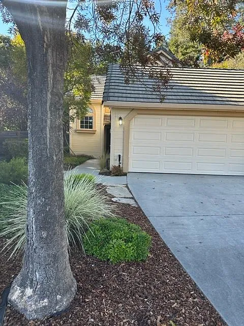 3 bed, 1652 sqft, $4,850 — Photo 1