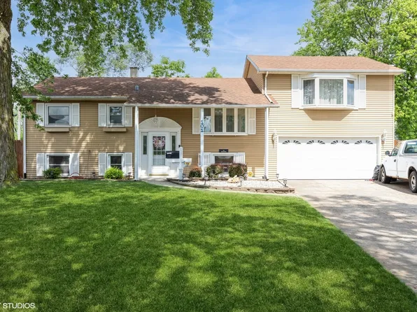 101 Cora Ct, Thornton, IL 60476