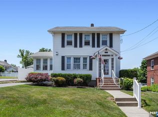 256 Raymond St, Hasbrouck Heights, NJ 07604