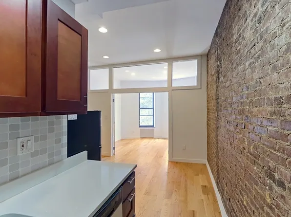 1486 Bedford Avenue image 6 of 9