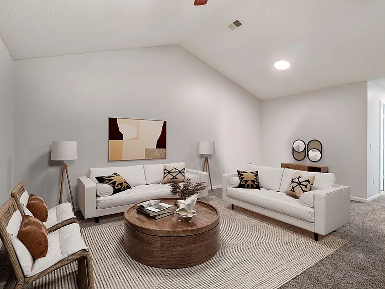 Britt Lake Apartments — Photo 2