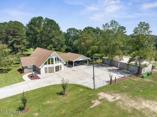 7020 Gibson Rd, McComb, MS 39648