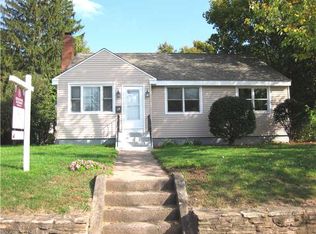 41 Homestead St, Manchester, CT 06042