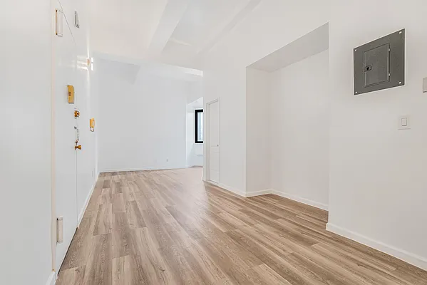 Rented by Realmart Realty LLC | media 11
