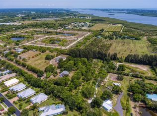 2670 Quay Dock Rd, Vero Beach, FL 32967