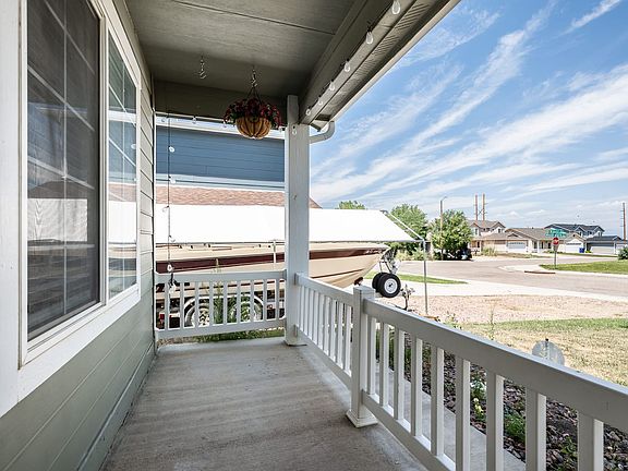 5th image of 2238 Meadowlark Ln