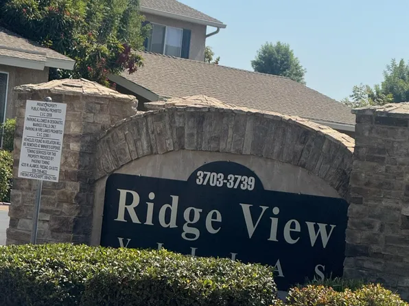 3739 W Bullard Ave APT 210, Fresno, CA 93711