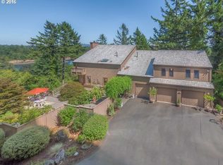 12716 S Elk Rock Rd, Lake Oswego, OR 97034