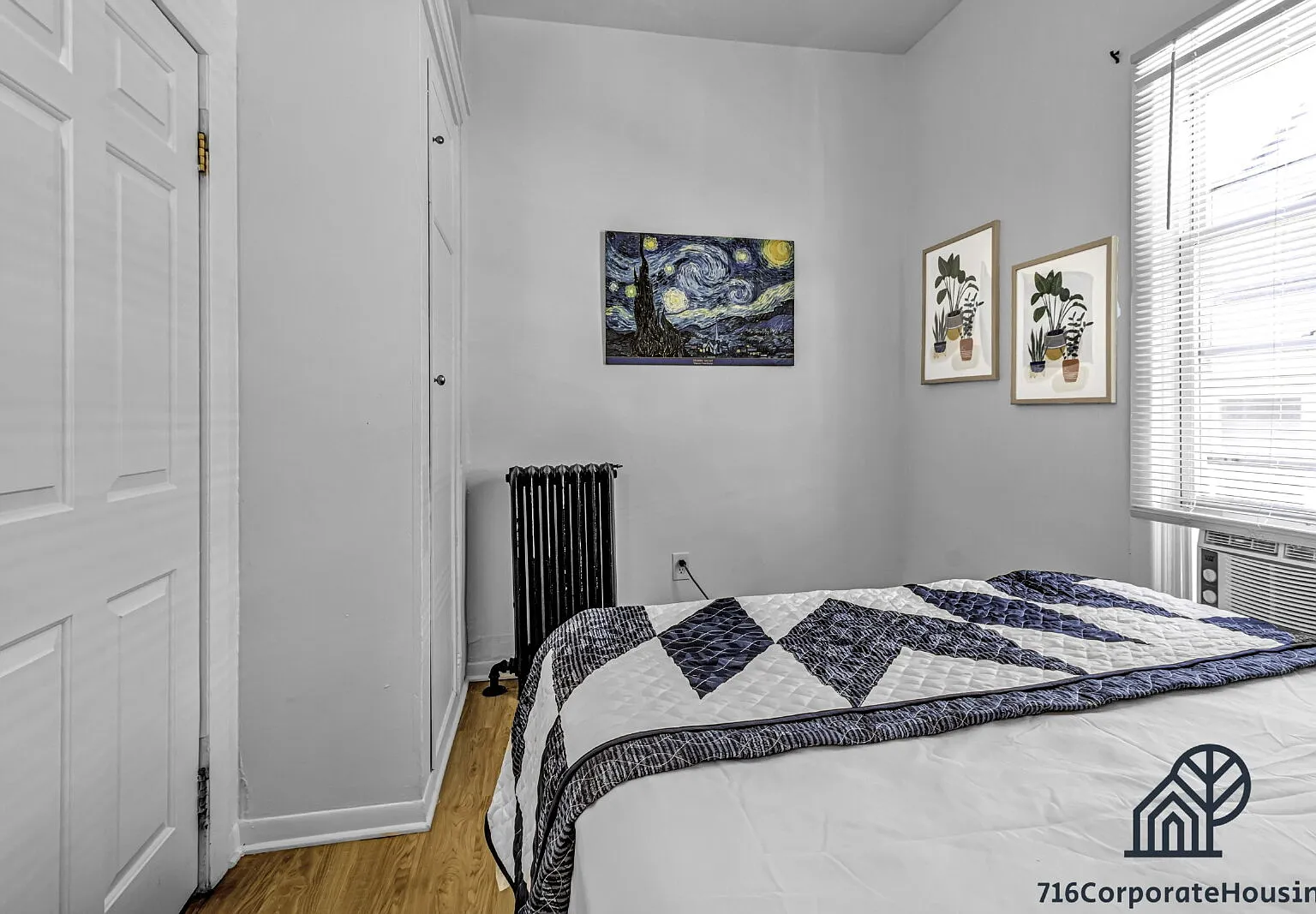 2 bed, 1.0 bath, $2,400 — Photo 2