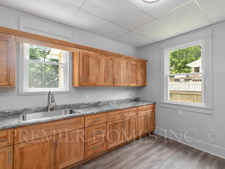 1536 Glendale Pl NE — Photo 15