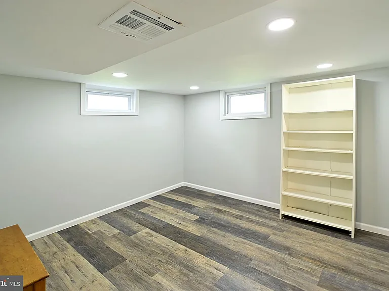 51 Macon Dr — Photo 15
