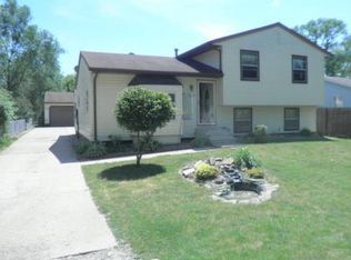 1236 Roosevelt St, Waterloo, IA 50707