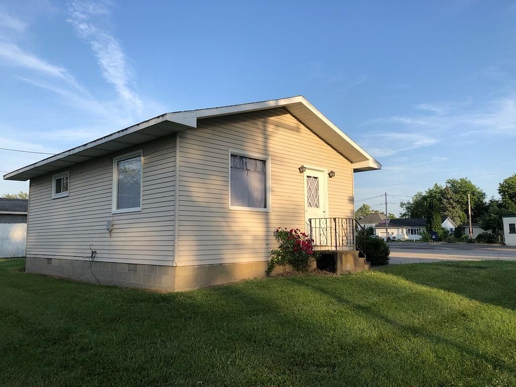 4040 James St, Rosebush, MI 48878 Zillow