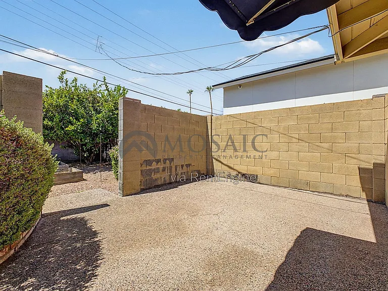 3333 E Medlock Dr — Photo 36