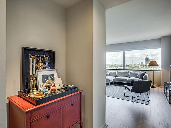 3rd image of 5000 Montrose Blvd Unit 11A