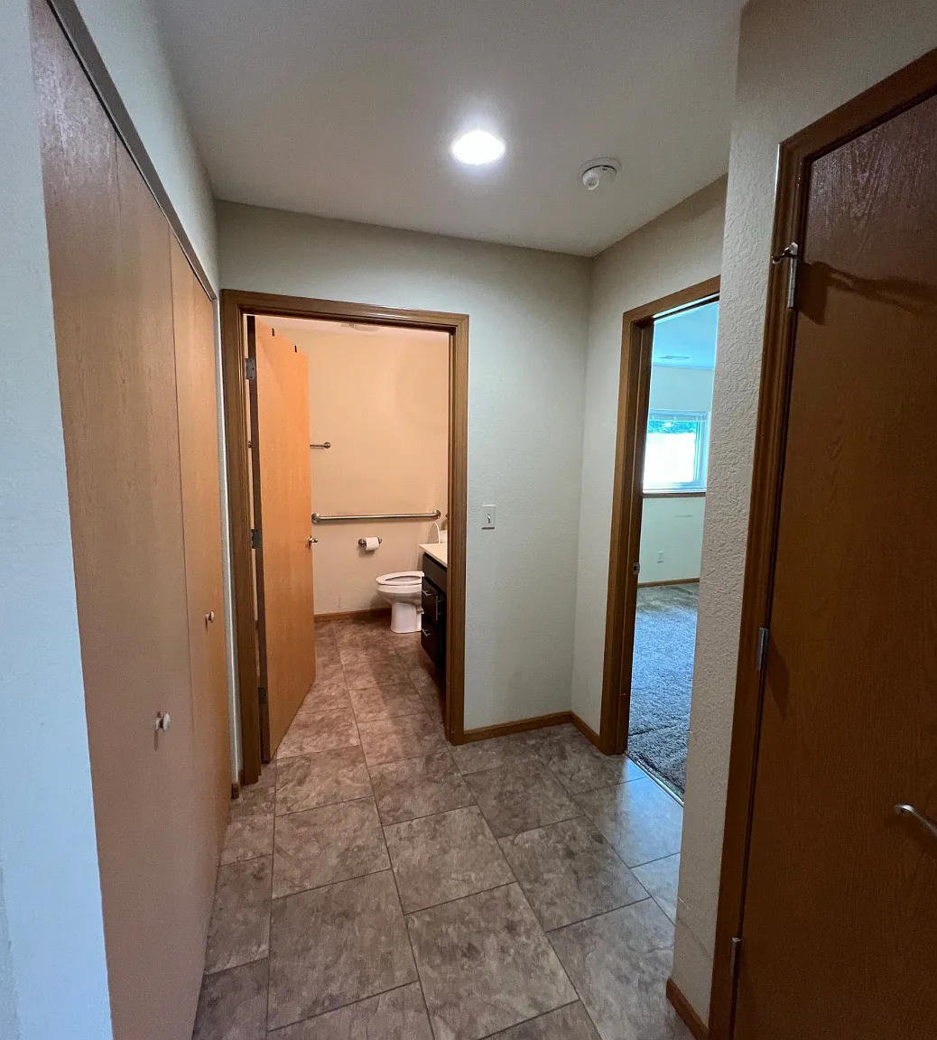 1 bed, 672 sqft, $775 — Photo 4
