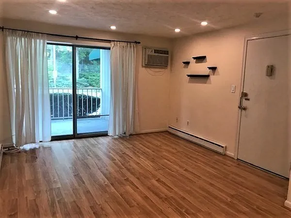 20 Hamilton Rd #101 — Photo 3