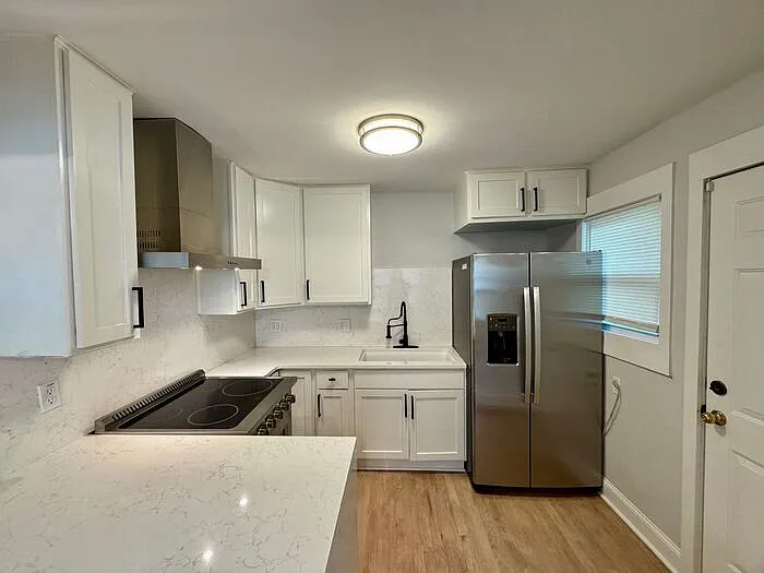 1511 Humes Ave NE — Photo 12