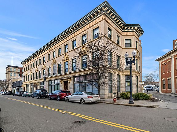 3rd image of 70 Exchange St APT 206
