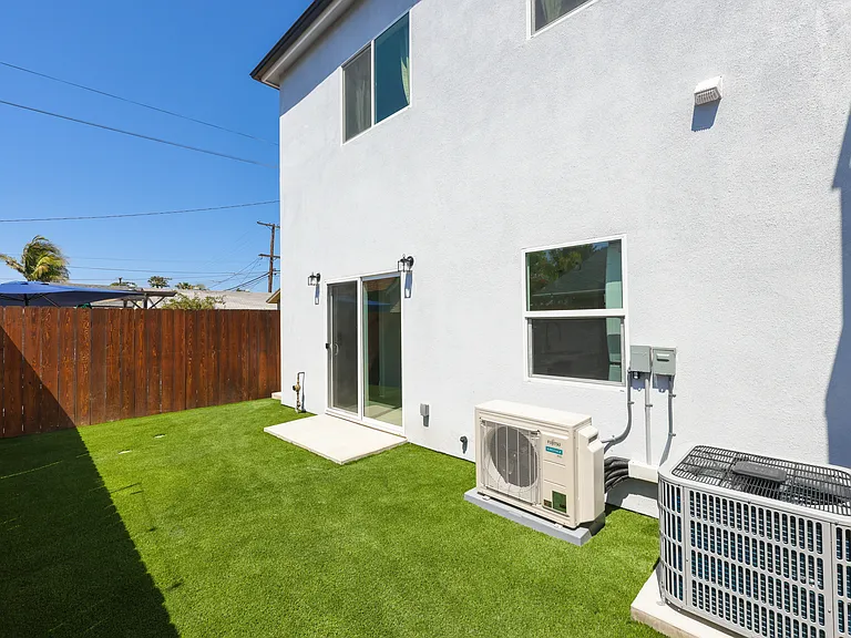 4839 Mansfield St — Photo 5