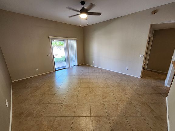4th image of 674 E Stottler Dr
