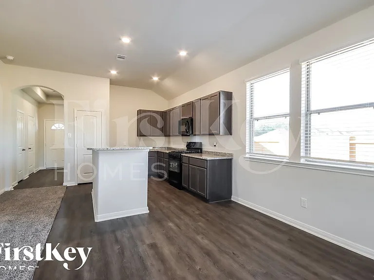 26203 Cooperstown Way — Photo 6