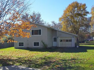 313 9th Ave NW, Waseca, MN 56093